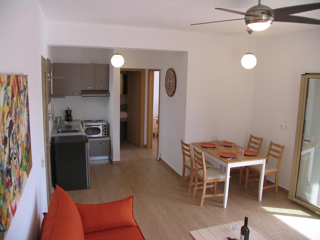 Skiathos Lagoterra Apartments Екстериор снимка